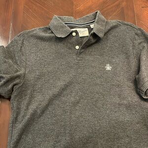 Penguin M dark grey polo. EUC